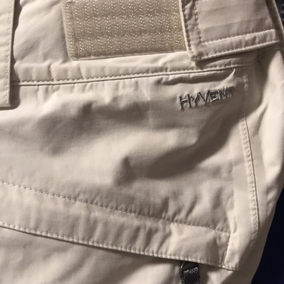 THE NORTH FACE HyVent CREAM SKI PANTS WOMENS SZ L/ MENS M UNISEX EUC 🔥 - Picture 9 of 10